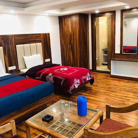 Castle View Hotell Mussoorie Eksteriør bilde