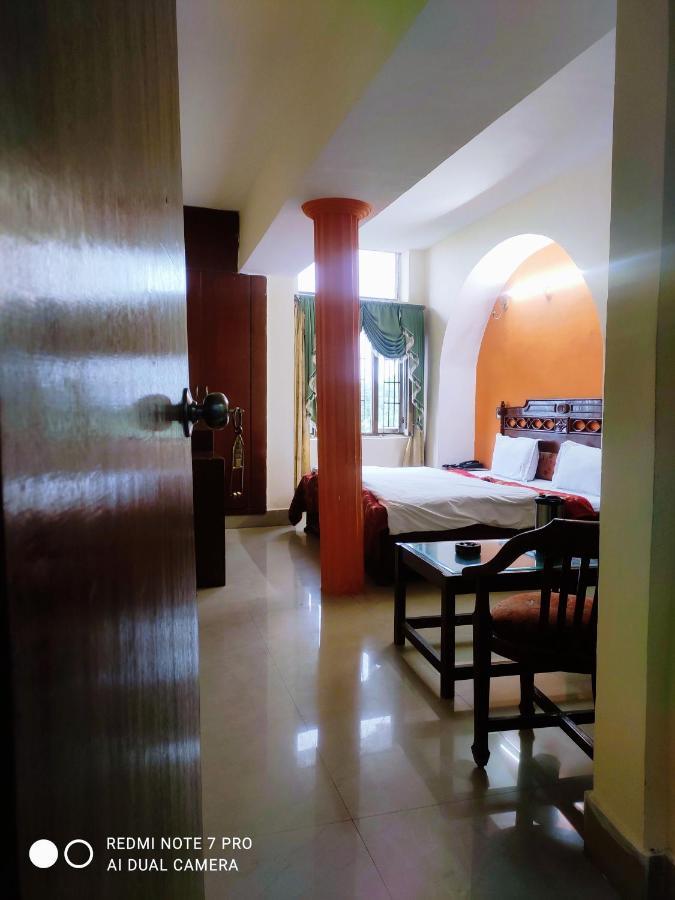 Castle View Hotell Mussoorie Eksteriør bilde